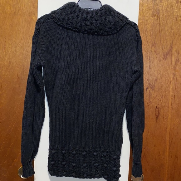 ♣️GUC City UNLTD Cable Knit Turtleneck Sweater - Picture 8 of 8